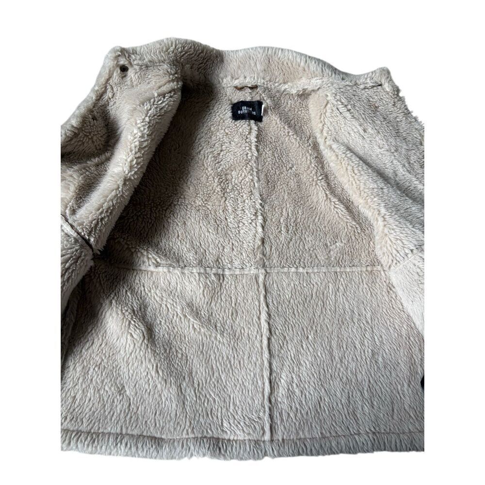 UO Urban Outfitters Faux Suede Sherpa Jacket size S Brown Button Front - Picture 11 of 12